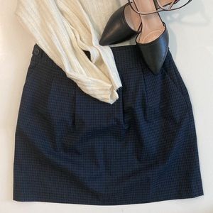 Navy and black houndstooth Halogen skirt